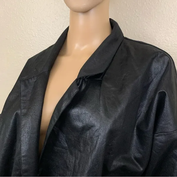 Vintage 1980s Black Faux Leather High Waisted 2pc Pantsuit Set Size 9/10 - Image 3