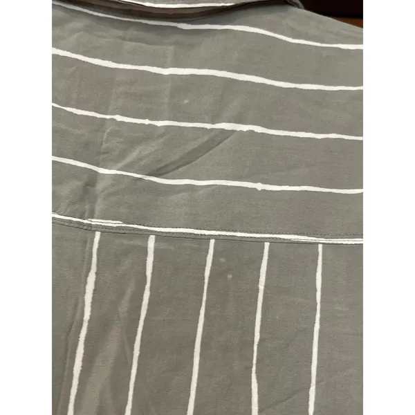 Abercrombie & Fitch boyfriend button-down shirt extra small - Image 5