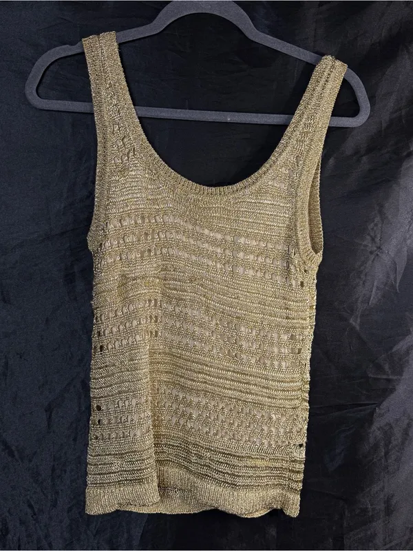 White House | Black Market NWT Metallic Gold Crochet Tank Top - Sleeveless Knit - Image 5