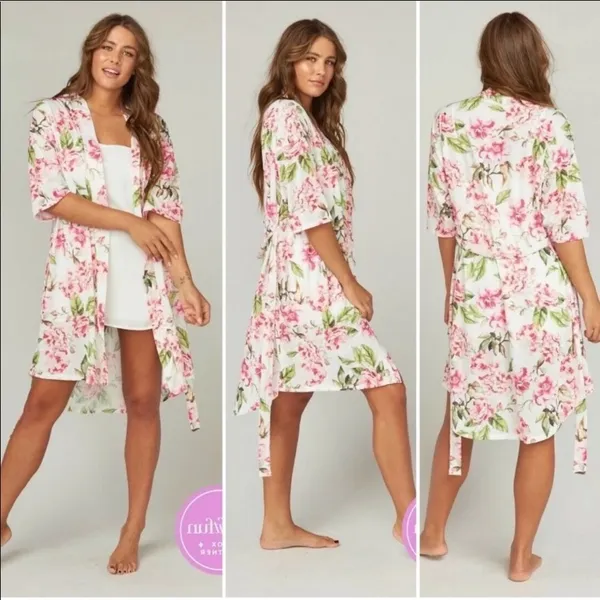 Show Me Your Mumu‎ One Size Brie Pink Floral Polyester Robe - Image 2