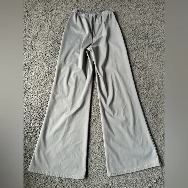 OQQ gray trouser pants size small - Image 3