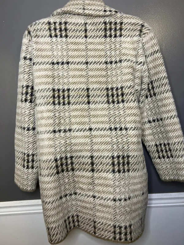 Anthropologie NVLT Coat Womens Large Beige Plaid Fuzzy Knit Button Front Unlined - Image 7