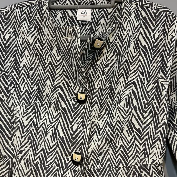 Cabi Zebra Zig Zag‎ Print Topper longline Jacket Black White 3/4 Sleeve XS - Image 2