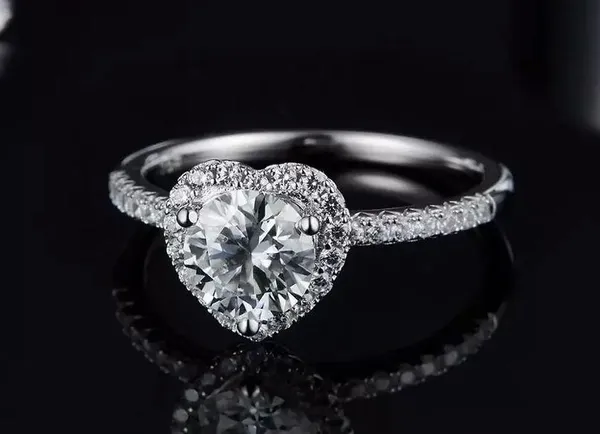 1.06 ct diamond silver 925 logo heard diamond ring - Image 2