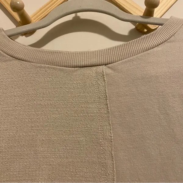 Roxy Tan Textured Crewneck Size Large - Image 5
