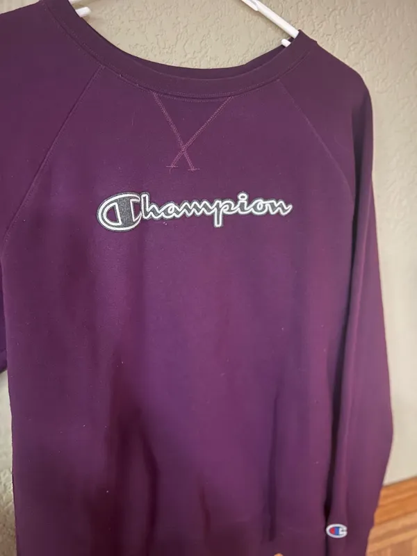 Champion Crewneck - Image 2