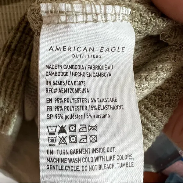 American Eagle Oversized Camo Thermal‎ Long Sleeve Top - Image 4