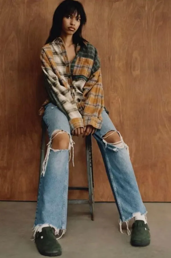 BDG High-Rise Baggy Ripped Jeans - Image 10