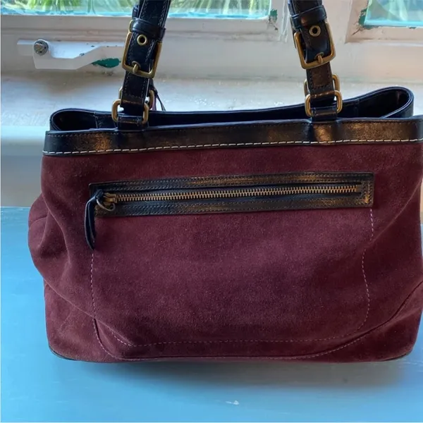 Coach Burgundy Suede Hampton Shoulder Bag - Image 4