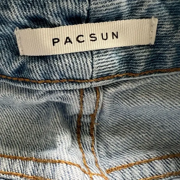 Pacsun Distressed Pale Wash Straight Leg High Rise Mom Jeans Size 25 - Image 4