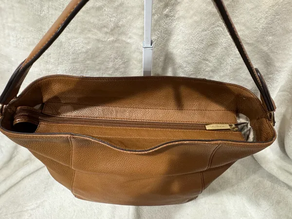 Michael Kors Evie Hobo Shoulder Bag - Image 4