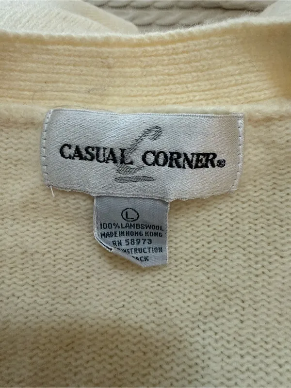 Vintage Casual Corner Cream Button - Image 3
