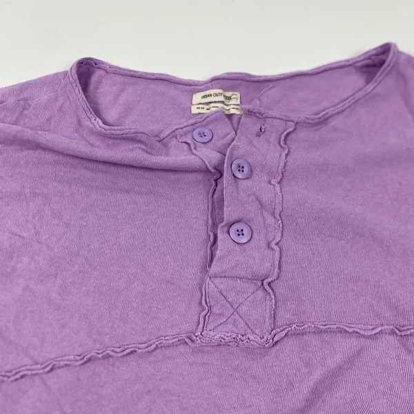 Urban Outfitters‎ Shirt Womens XS Purple Henley Long Sleeve Raw Hem Cropped - Image 3