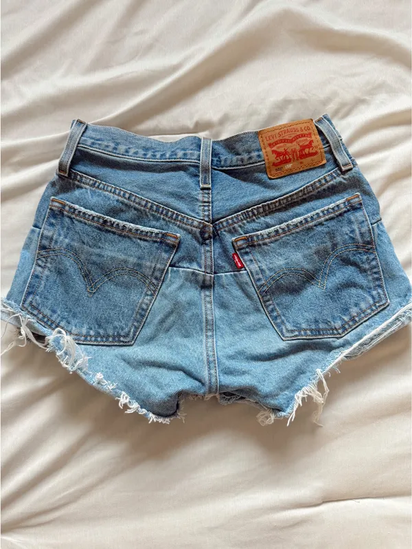 Levi’s Two-Tone 501 Shorts - Image 2