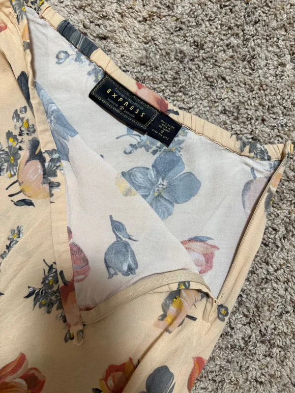 Express Floral Skirt - Image 3