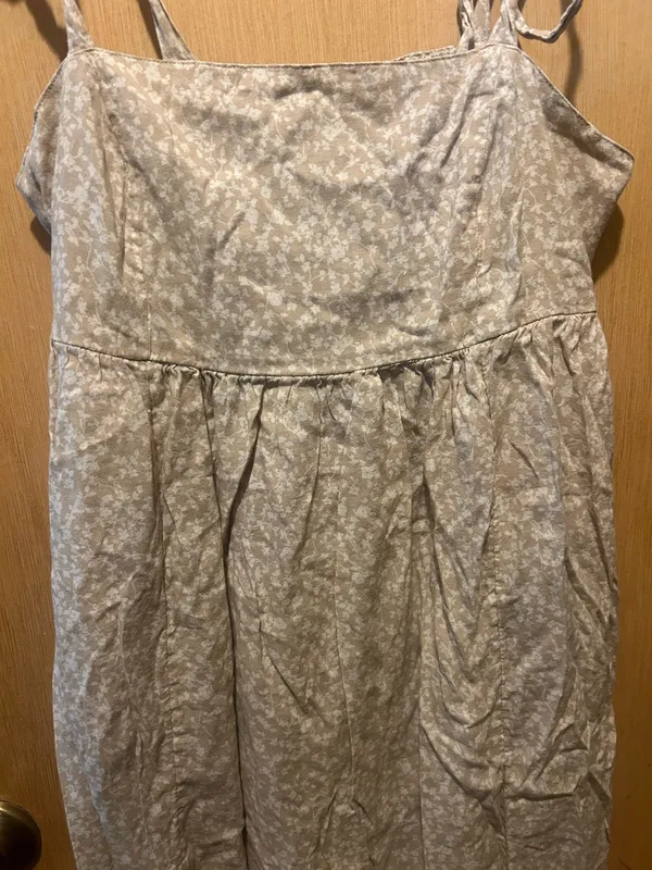 Old Navy Floral Dress - Image 2