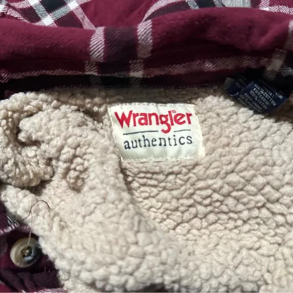 Wrangler Plaid navy Blue Red Women’s Sherpa lining Coat Jacket Pockets vintage - Image 4