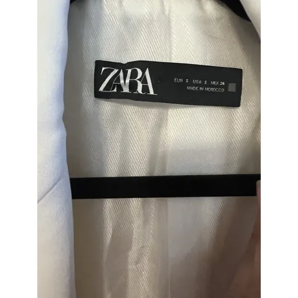 ZARA Women White Blazer Long Sleeve Full Length Button pockets Size Small - Image 2
