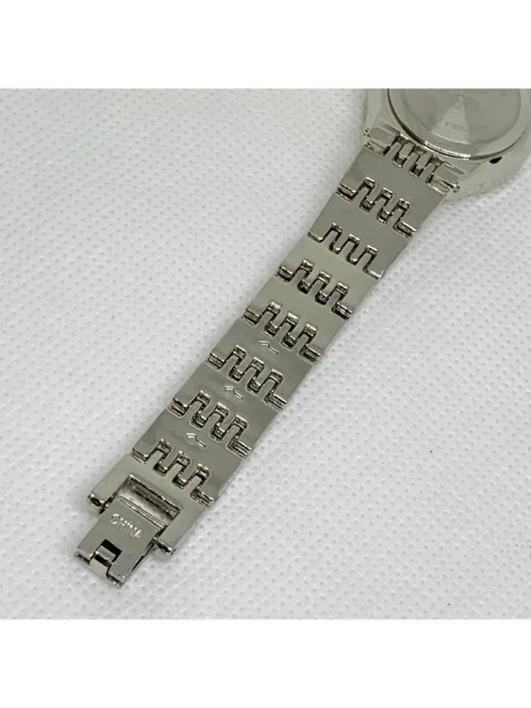 FMD Women’s two tone watch 25mm quartz analog size 6.5” running - Image 7