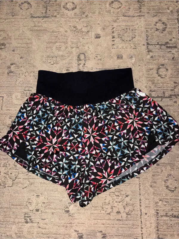 FP Movement by Free People Black Geometric Star Print Carpe Diem Shorts - Image 2