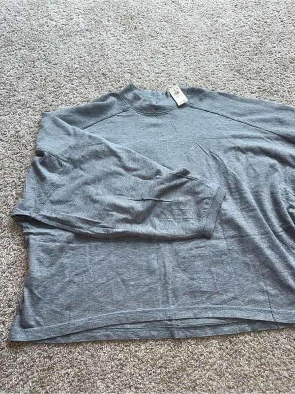 Aerie - Mock Neck Long Sleeve T-Shirt - M, Gray (NWT) - Image 2