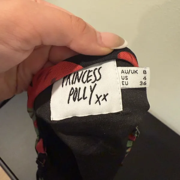 Lululemon Bennetts Top Black Floral - Image 10