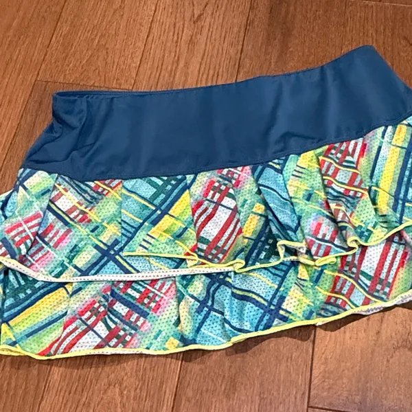 Lucky in Love Blue Pleated Tennis Skirt with Multicolor Geometric Print Size XL - Image 3