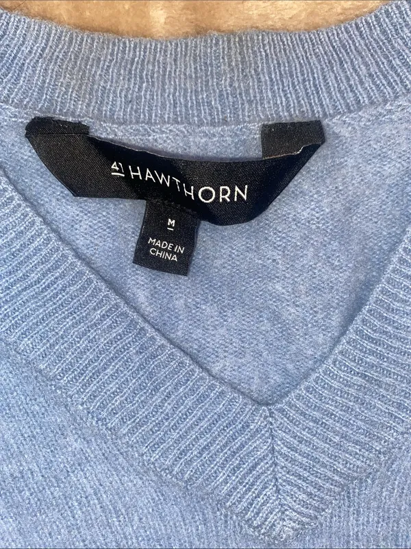 41 Hawthorn Cashmere Women's Light Blue V-Neck Sweater - Image 2