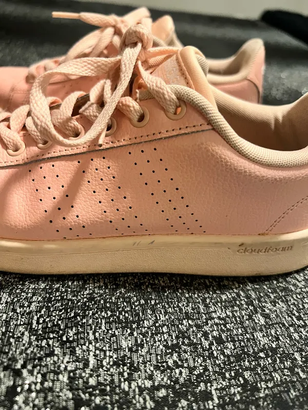 Womens sz7 Adidas Cloudfoam Advantage Pink Low Top Tennis Shoes - Image 7
