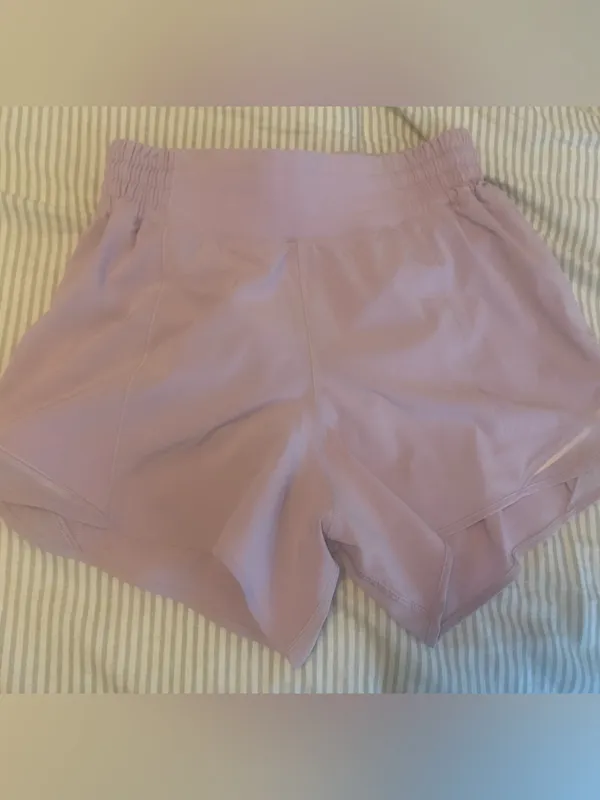 Lululemon Hotty Hott 4” Shorts size 6 - Image 2
