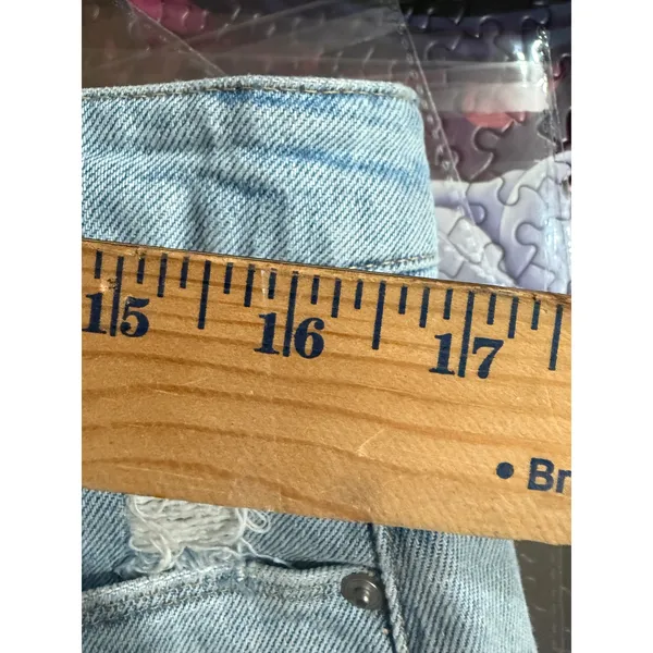 Good‎ American Distressed Denim Shorts Light Wash Button Fly Size 10 - Image 8