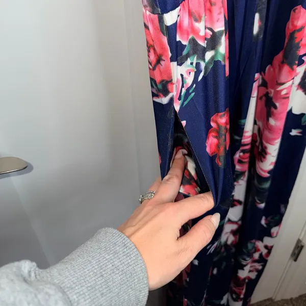 Navy Floral Spaghetti Strap Flowy Maxi Dress - Image 3