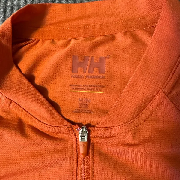 Helly Hansen Vibrant Orange Half-Zip quick dri Top size Medium‎ - Image 2
