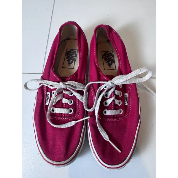 Vans Y2K‎ Low Top Sneakers Women 7 Canvas Lace Up Skater Minimalist Indie Red - Image 2