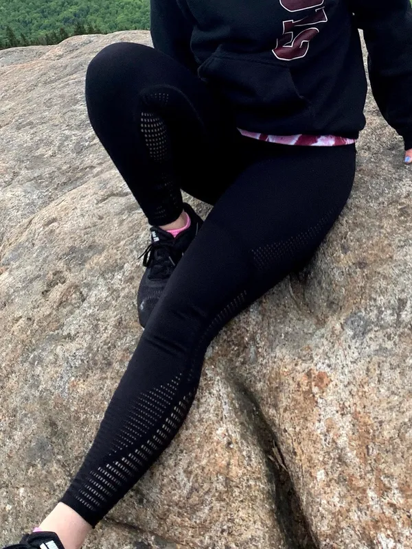 Fabletics Black Cut - Image 9