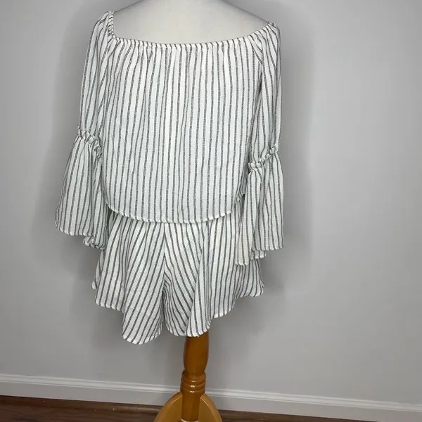Altar'd State- White Stripe Flowly Set - Image 3