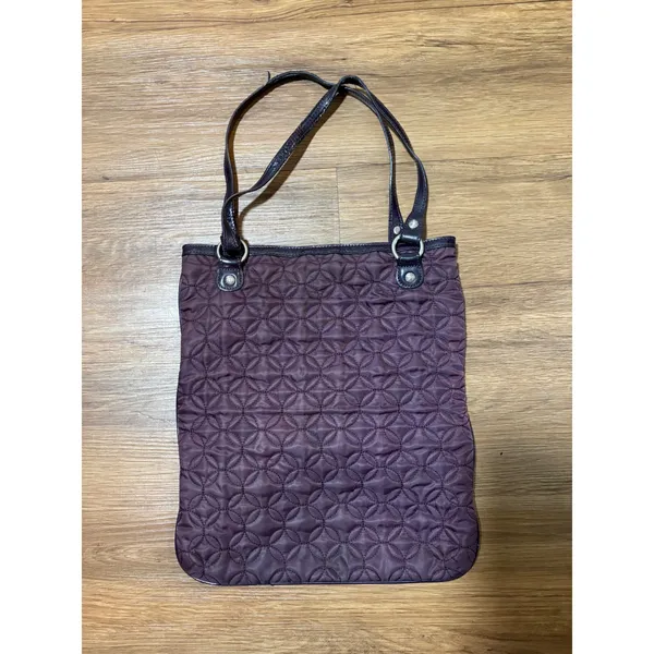 Vera Bradley Quilted Tote Bag Purple Patent Trim Geometric Stitched Shoulder - Image 11