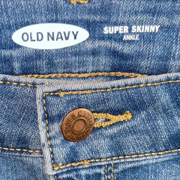 NWT Old Navy Super Skinny‎ Ankle Jeans Mid-Wash Stretch Denim 2 - Image 3