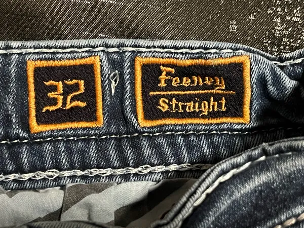 Womens 32" Rock Revival Feeny Straight Distressed Cutoff Denim Capris - Image 15