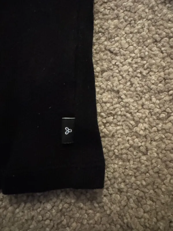 Aritzia Long Sleeve TNA - Image 2