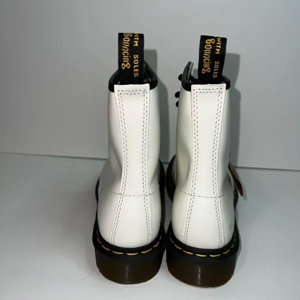 Dr. Martens 1460 W Patent Leather Boots Women’s Sz 6 - Image 5