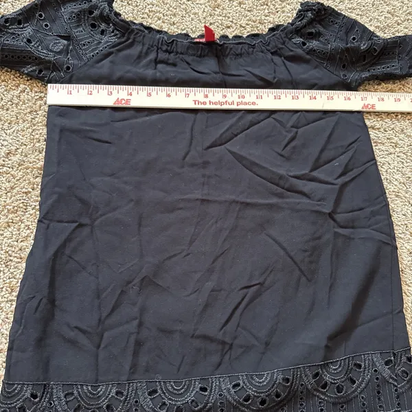 Saks Fifth Avenue Women XS Dress Black Rayon Eyelet Off Shoulder Short Sleeve - Image 4