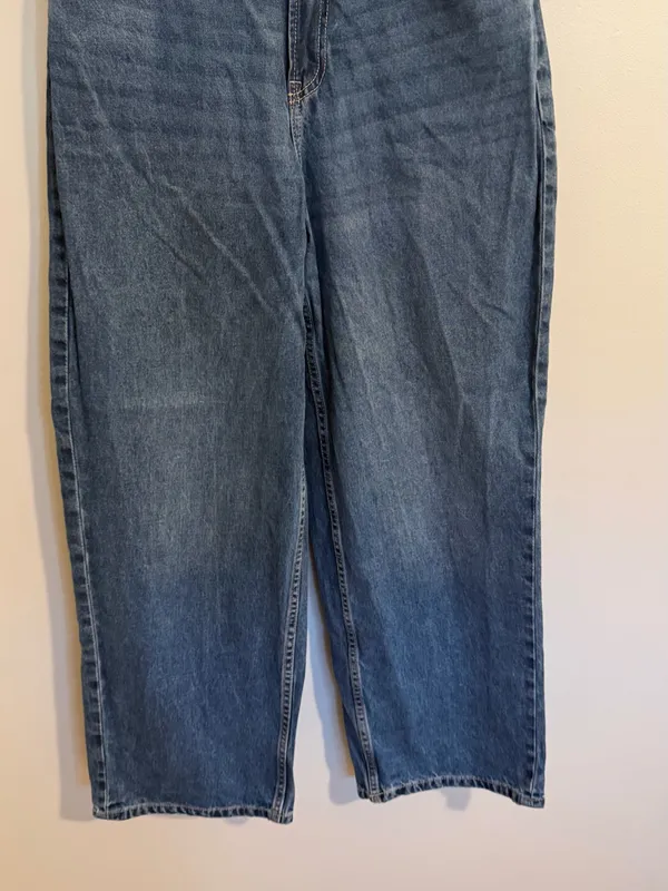 H&M Divided High Waist Wide Leg Ankle Jeans - 6 - Image 6