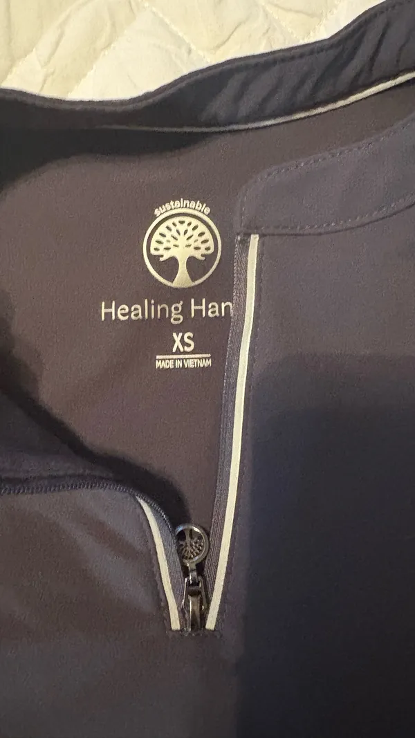 Healing Hands Scrubs - Image 2