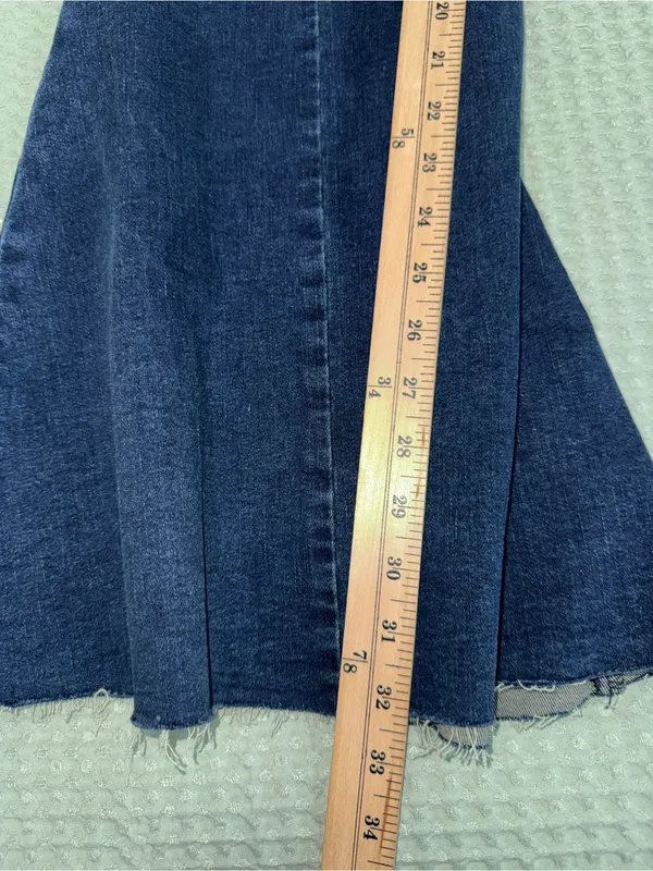 NWT We The Free CRVY Dark‎ Blue Women's Flared Jeans - Image 2