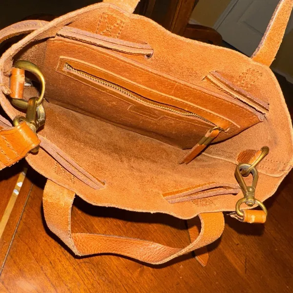 MADEWELL Leather mini crossbody/ Bucket bag - Image 4