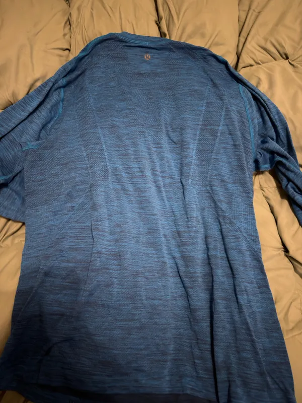 Lululemon Men’s Metal Vent Long Sleeve - Image 2