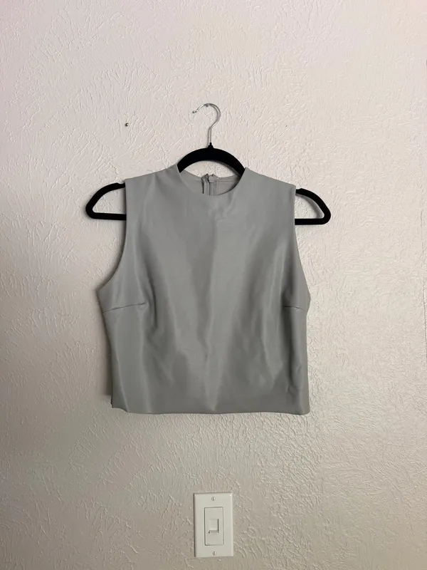 Skims faux leather gray matte sleeveless crop top L - Image 3