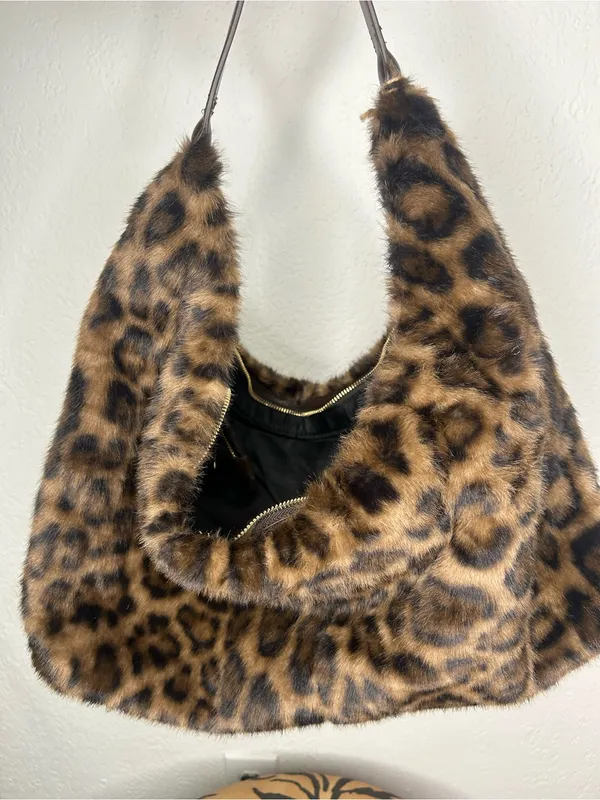 NEW Expressions NYC Brown Leopard Faux Fur Hobo Shoulder Bag - Image 4
