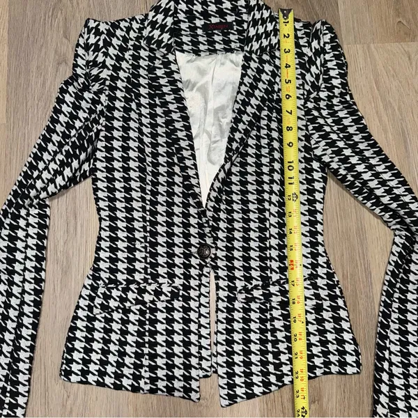 Xtaren Black & White Houndstooth Blazer - Size Small - Image 5